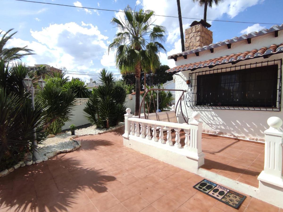 Villa Con Piscina A Un Paso De La Playa Бенидорм Екстериор снимка
