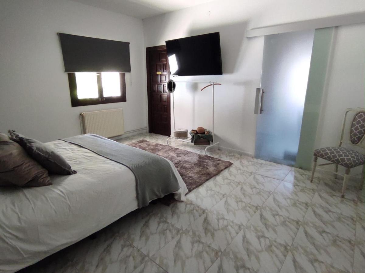 Villa Con Piscina A Un Paso De La Playa Бенидорм Екстериор снимка