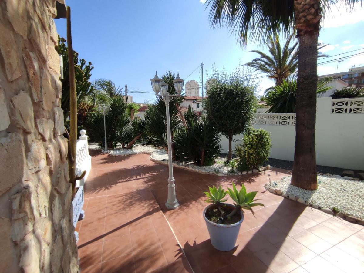 Villa Con Piscina A Un Paso De La Playa Бенидорм Екстериор снимка