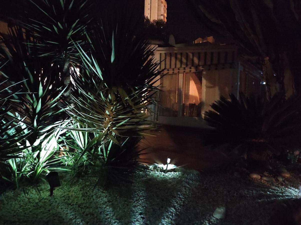 Villa Con Piscina A Un Paso De La Playa Бенидорм Екстериор снимка