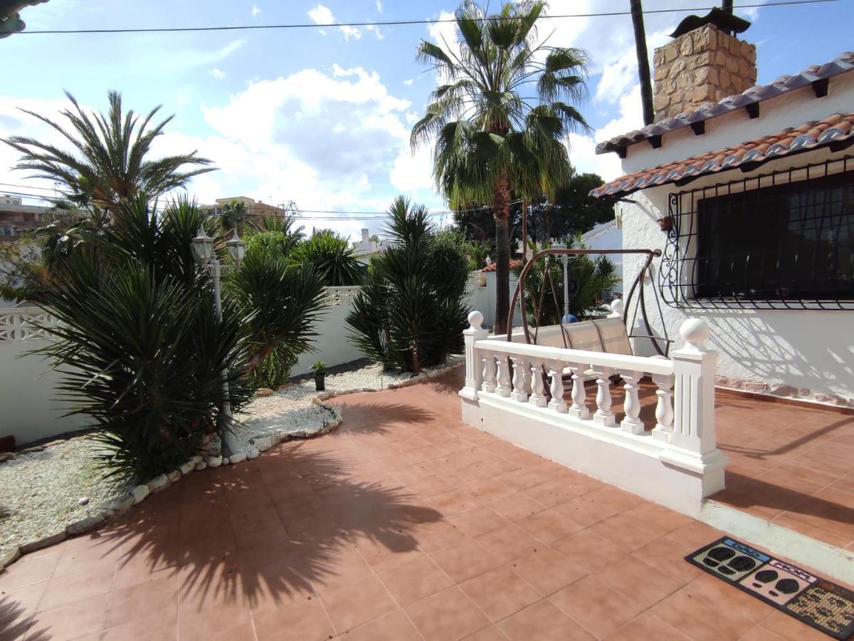 Villa Con Piscina A Un Paso De La Playa Бенидорм Екстериор снимка